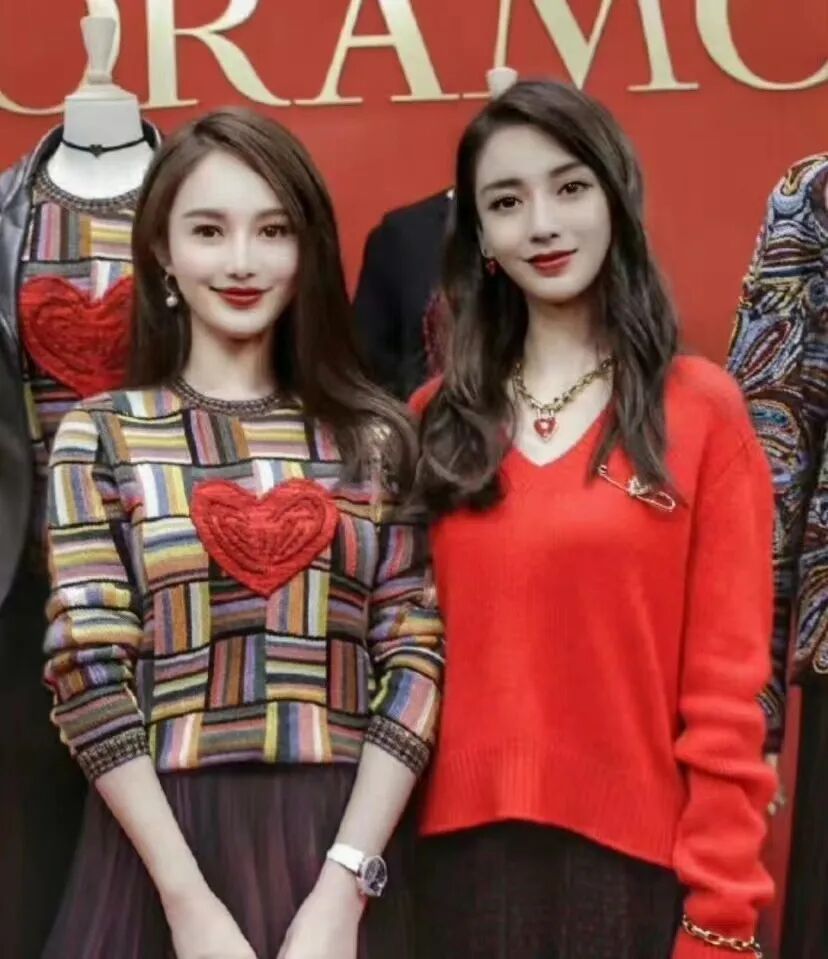 赵仕瑾曾与angelababy也合过影.