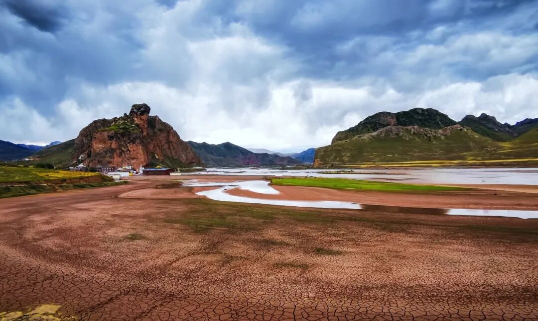 中国唯一门票全免的城市，藏着全国首个国家公园，每年只有2000人能进，比西藏更神秘