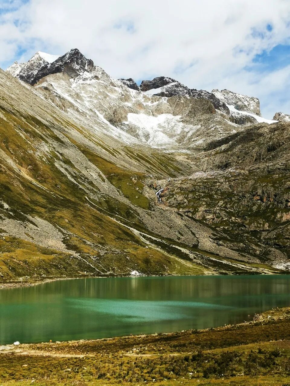 中国唯一门票全免的城市，藏着全国首个国家公园，每年只有2000人能进，比西藏更神秘