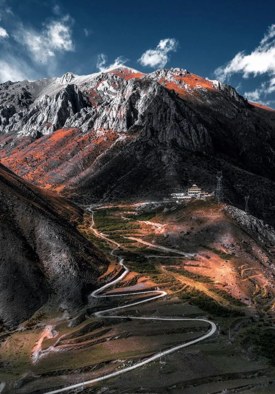 中国唯一门票全免的城市，藏着全国首个国家公园，每年只有2000人能进，比西藏更神秘