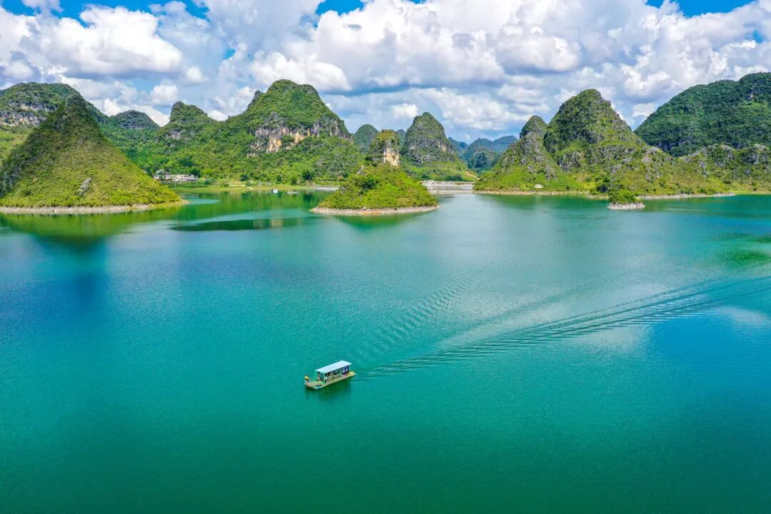 中国最“色”的边境小城，比昆明宜居，比桂林丰满，又甜又野，还稳居世界长寿Top1