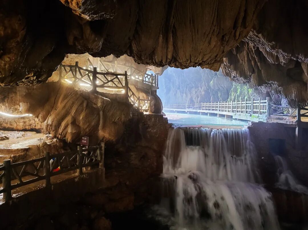 中国最“色”的边境小城，比昆明宜居，比桂林丰满，又甜又野，还稳居世界长寿Top1