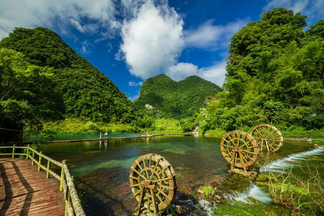 中国最“色”的边境小城，比昆明宜居，比桂林丰满，又甜又野，还稳居世界长寿Top1