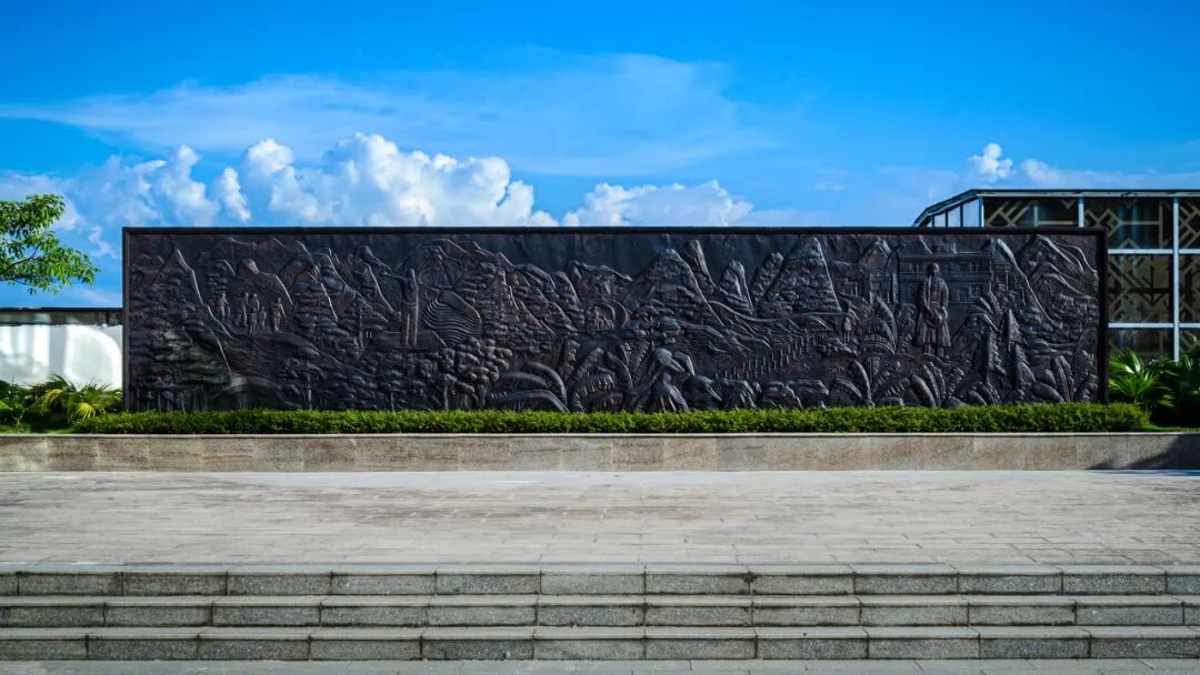 中国最“色”的边境小城，比昆明宜居，比桂林丰满，又甜又野，还稳居世界长寿Top1