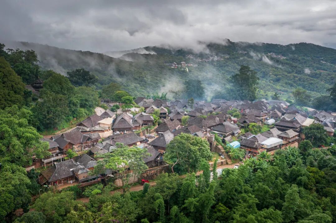 比昆明宜居，游客不及大理一半，它才是云南最美慢城，洗掉一身班味儿，想来养老！