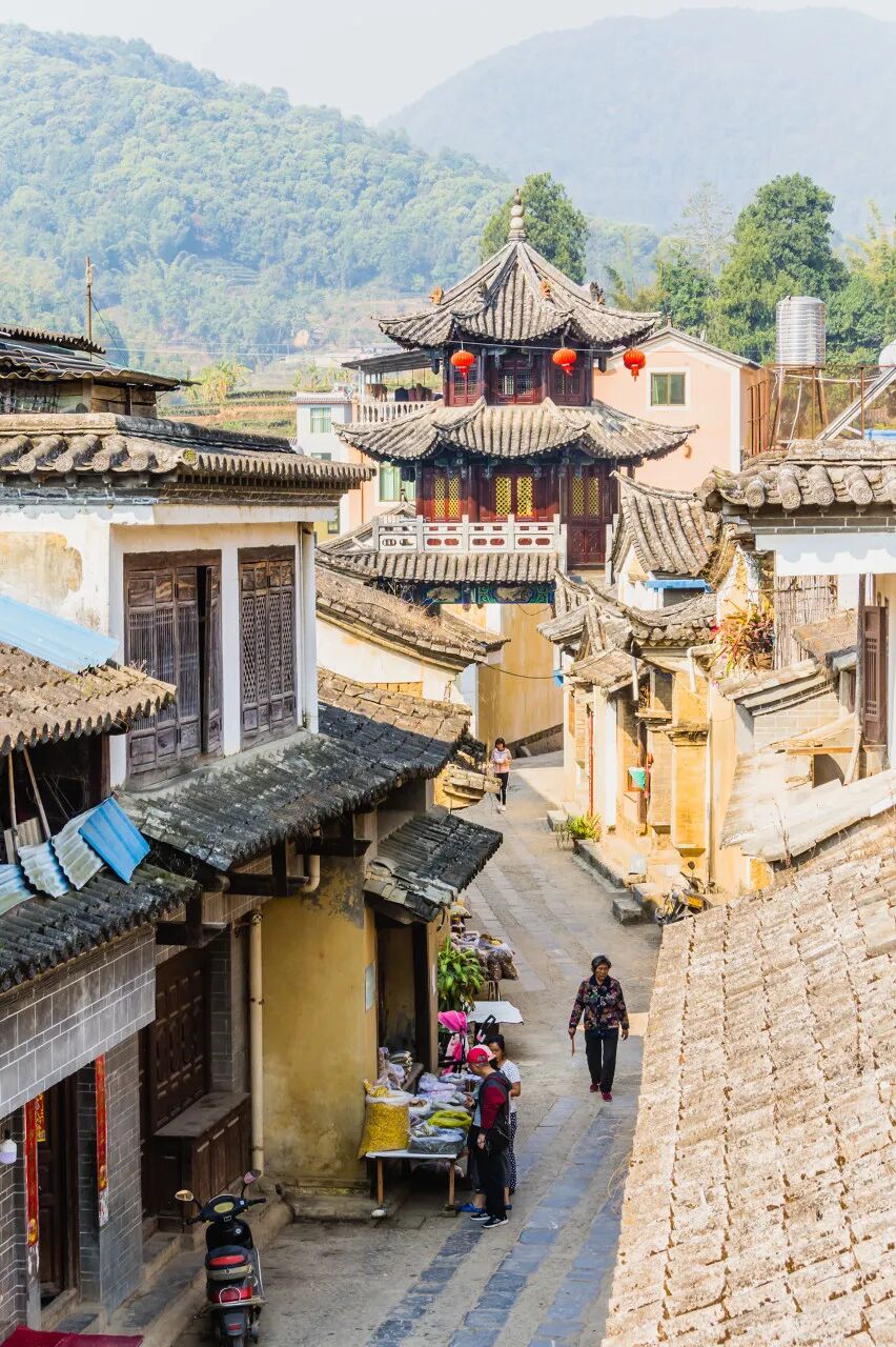 比昆明宜居，游客不及大理一半，它才是云南最美慢城，洗掉一身班味儿，想来养老！