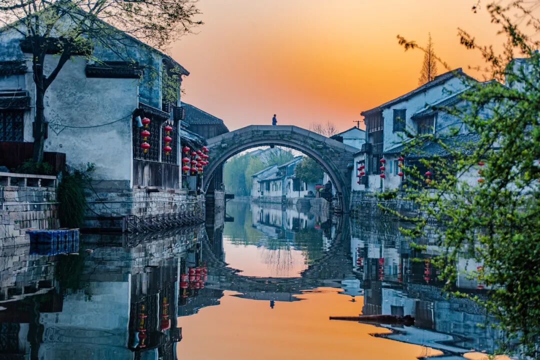 别去丽江挤了！这座距广州一个半小时的千年古镇，高铁直达，比凤凰静谧，比南浔迷人