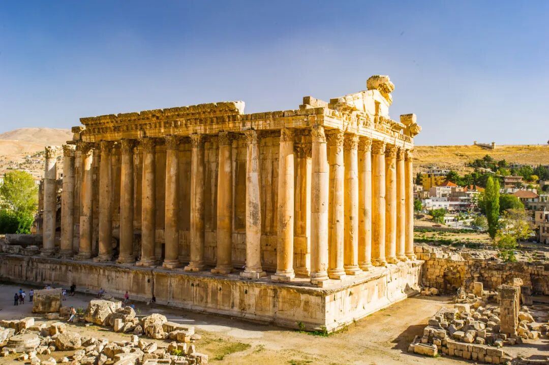 又一国家宣布破产！曾是此生必去旅行地，如今负债6000亿，政府全体辞职，全国停电，1/3国民饿肚子，战火纷飞...