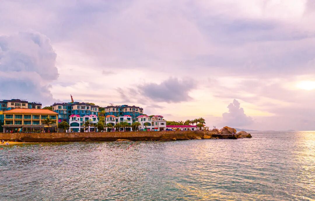 这个沿海小城是外国人最爱的中国城市NO.1，秒杀三亚，远超厦门，国内却榜上无名