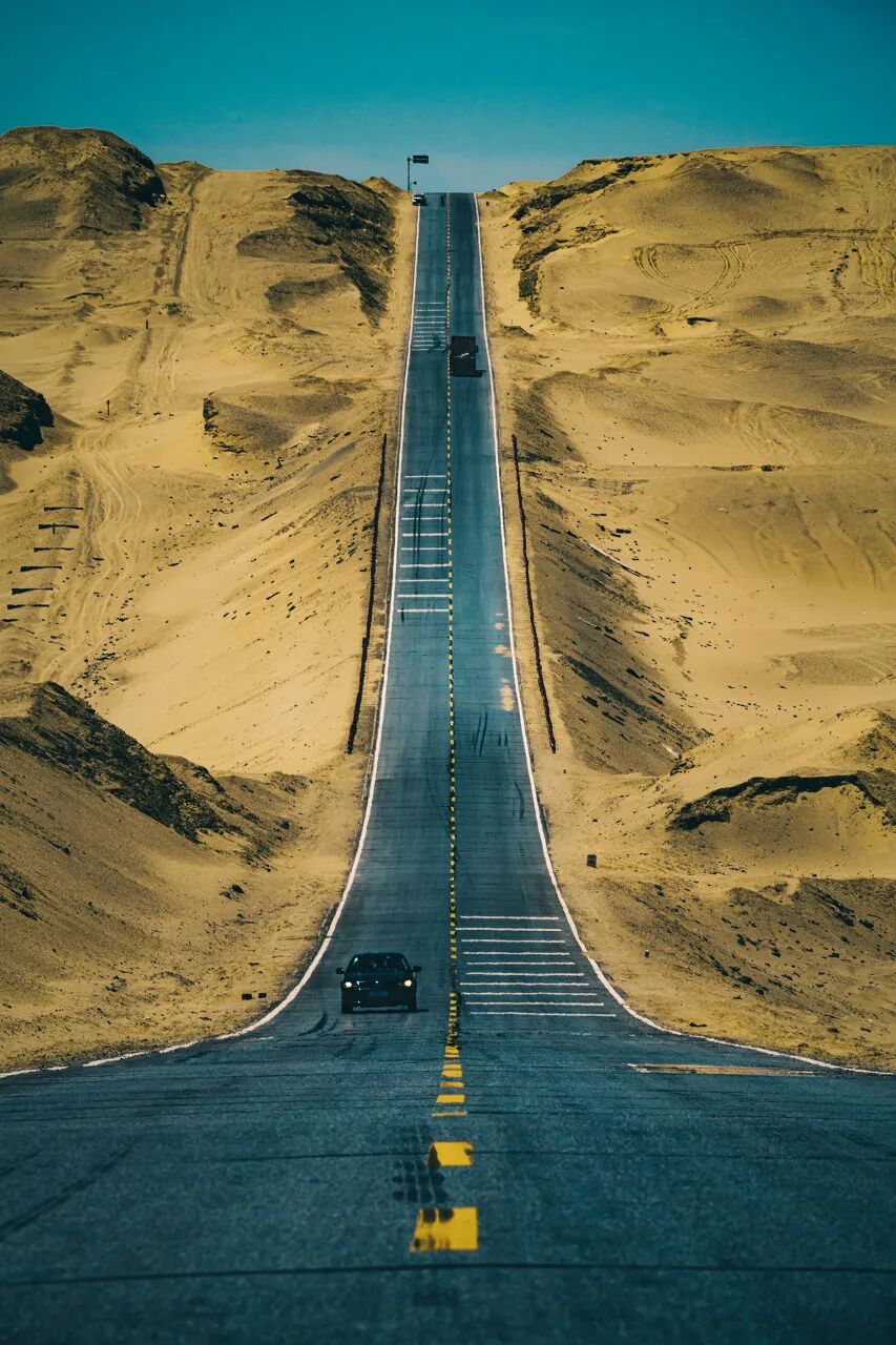 中国最孤独的城市，方圆200公里没有县城，每平方公里只有1人，被无人区包围，每年有100万人慕名前来