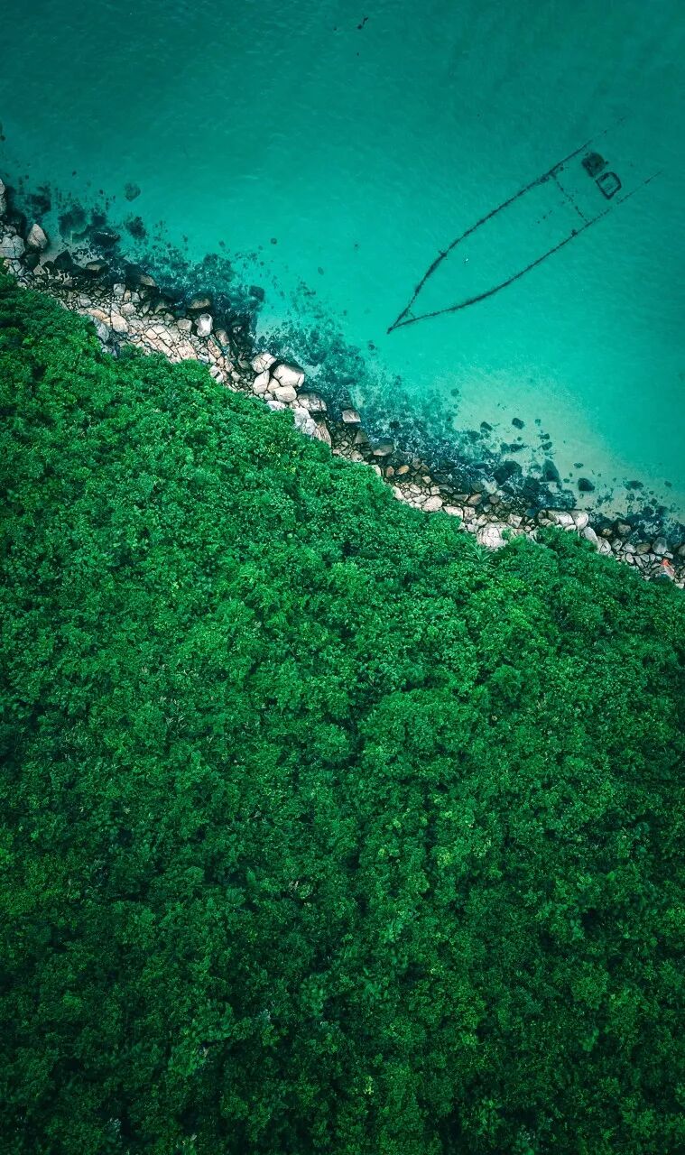 国内超适合躺平的海滨小城，海景不输巴厘岛，物价不到三亚一半，人少不扎堆，太宝藏了！