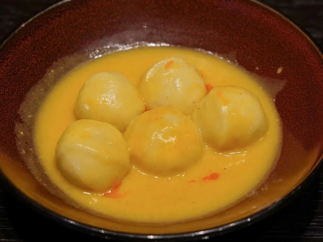 国内超适合躺平的海滨小城，海景不输巴厘岛，物价不到三亚一半，人少不扎堆，太宝藏了！