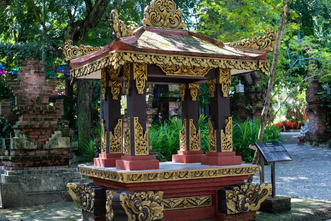 国内超适合躺平的海滨小城，海景不输巴厘岛，物价不到三亚一半，人少不扎堆，太宝藏了！