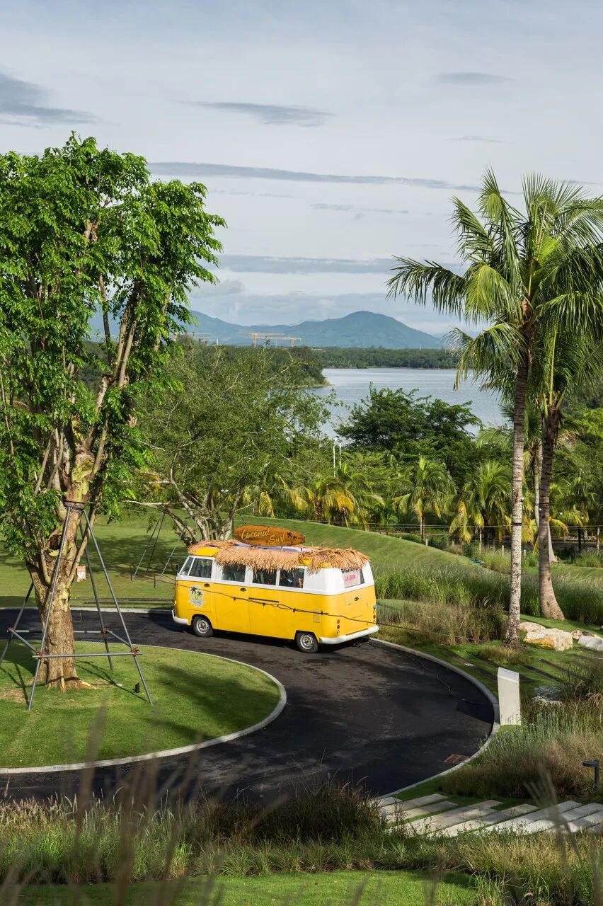 国内超适合躺平的海滨小城，海景不输巴厘岛，物价不到三亚一半，人少不扎堆，太宝藏了！