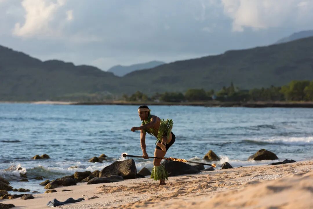 世上“全透明”的国家，房子没有墙，夜生活直播，遍地美女，崇尚裸体，这个静谧岛国到底有多开放？