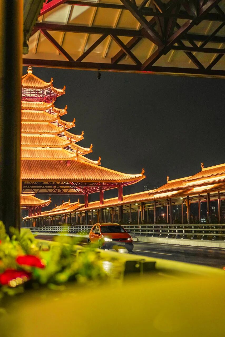 中国最“上头”的城市，3元逛遍全城，比成都更安逸，隐匿了千年，却因一碗粉让全国人上瘾！