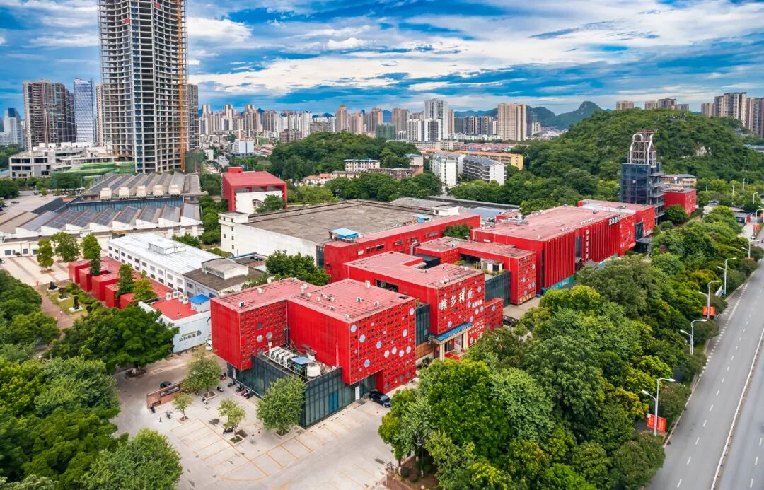 中国最“上头”的城市，3元逛遍全城，比成都更安逸，隐匿了千年，却因一碗粉让全国人上瘾！