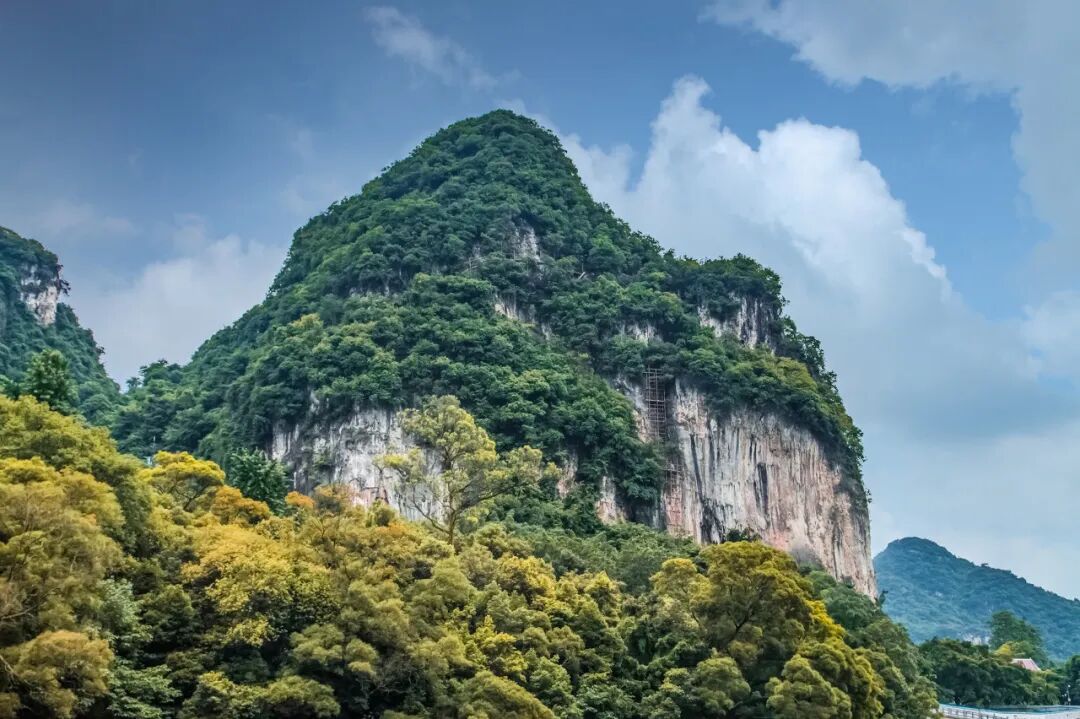 中国最“上头”的城市，3元逛遍全城，比成都更安逸，隐匿了千年，却因一碗粉让全国人上瘾！