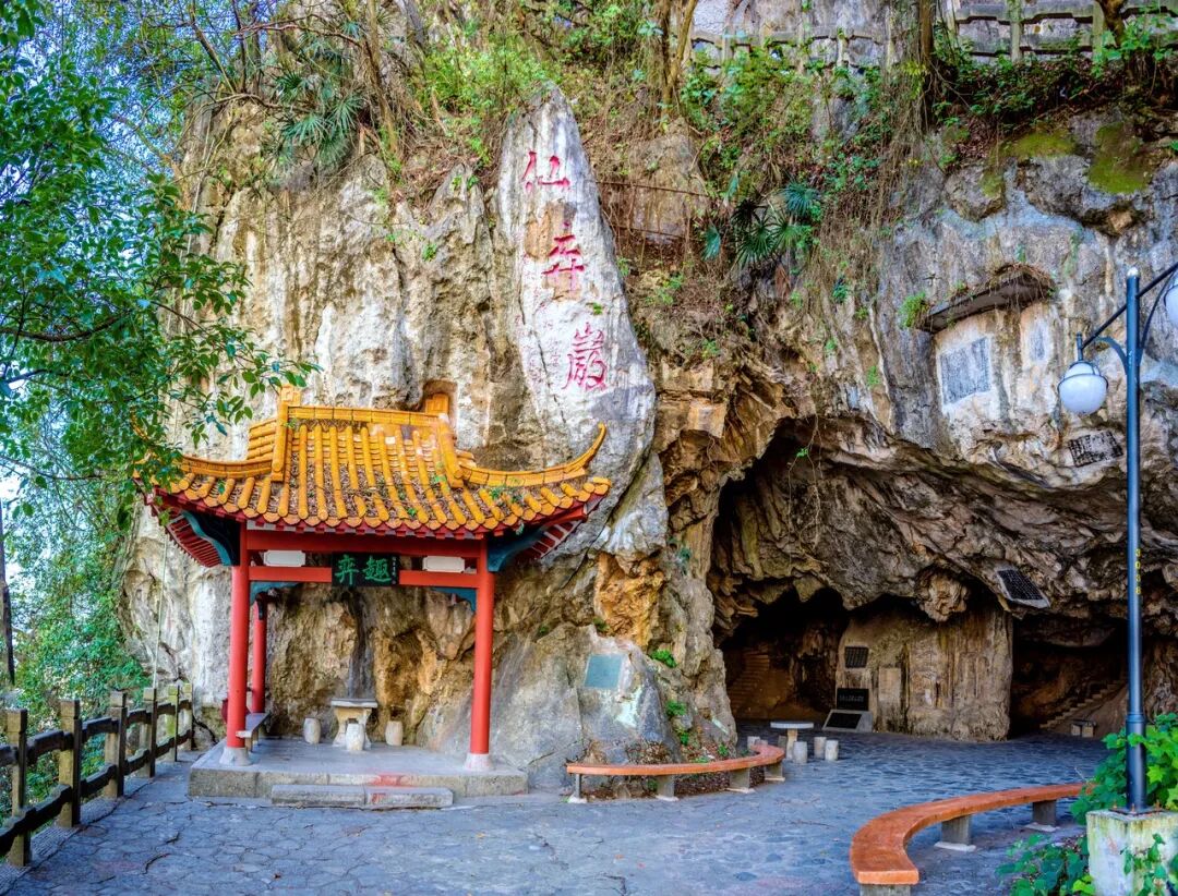 中国最“上头”的城市，3元逛遍全城，比成都更安逸，隐匿了千年，却因一碗粉让全国人上瘾！