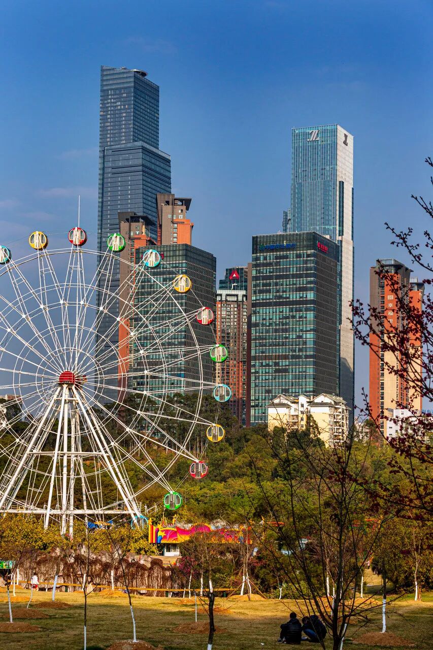 中国最“能熬夜”的城市，凌晨2点不睡觉，幸福感不输成都，小住几日太舒服！