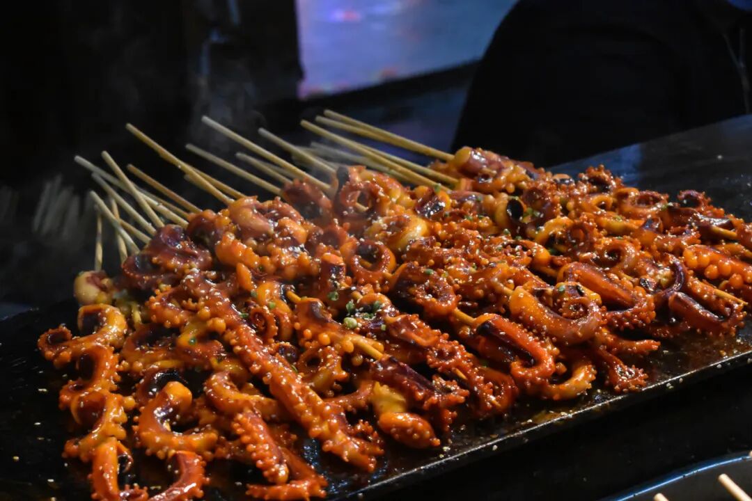 中国最“能熬夜”的城市，凌晨2点不睡觉，幸福感不输成都，小住几日太舒服！