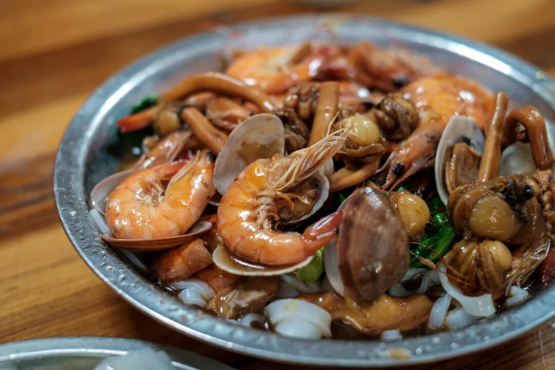 中国最“隐秘”的城市，比厦门浪漫，比大连惬意，海鲜吃到撑，养老NO.1