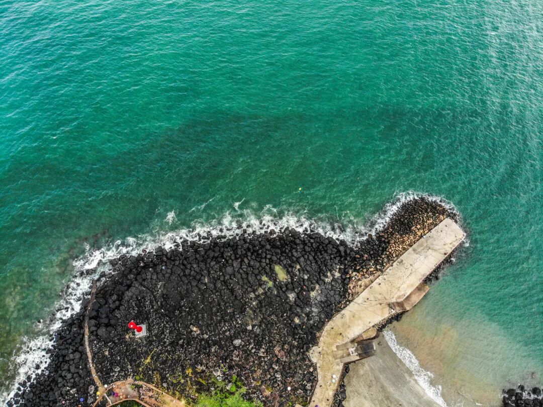 中国最“隐秘”的城市，比厦门浪漫，比大连惬意，海鲜吃到撑，养老NO.1
