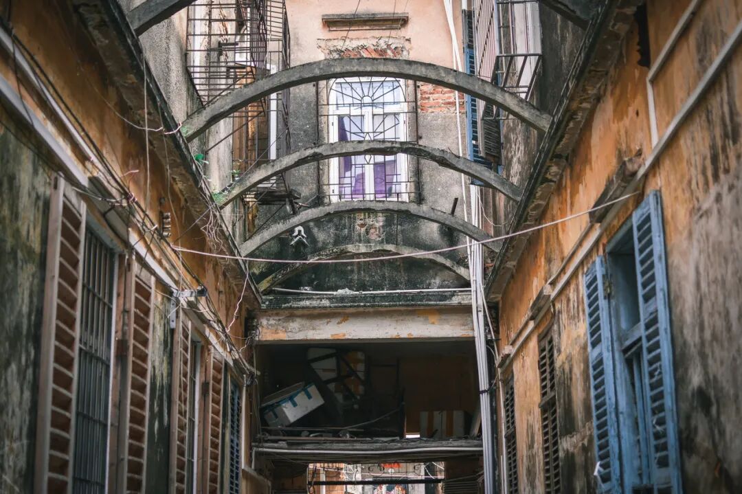 中国最“隐秘”的城市，比厦门浪漫，比大连惬意，海鲜吃到撑，养老NO.1