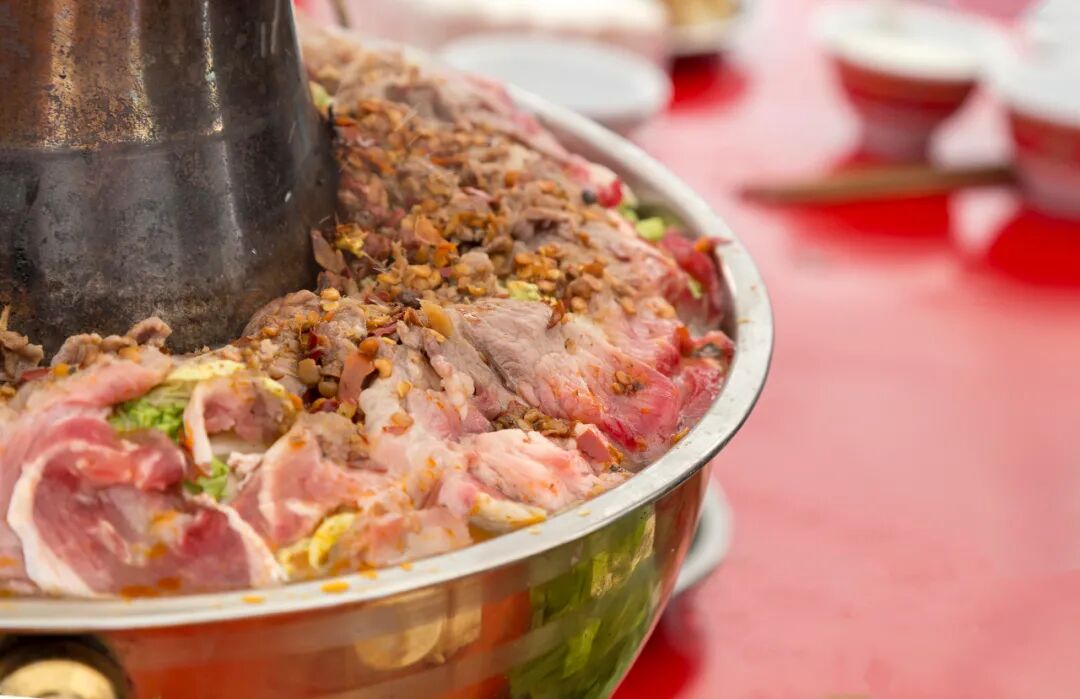 中国秋景0差评的小县城，不输九寨，红叶林是北京香山的180倍，浓缩了整个川西的精华，美疯！