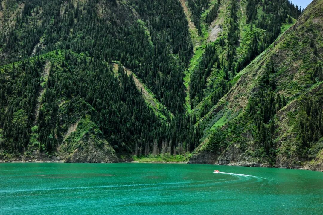 中国最美公路终于通车！一年只开通4个月，贯穿N种自然风光，一天看四季，错过再等一年！