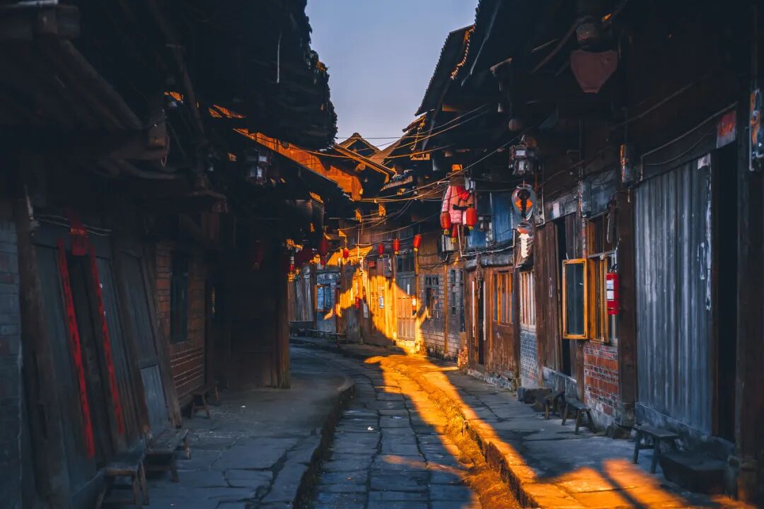 四川又一条古街爆火！门票0元，夜景不输大唐，被誉为“川西大宋不夜城”