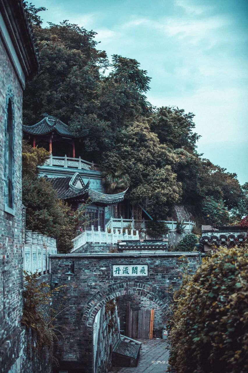 江苏“最小”的城市，面积只有苏州的1/2，比苏州浪漫，比杭州安逸，美到辛弃疾都赞不绝口！