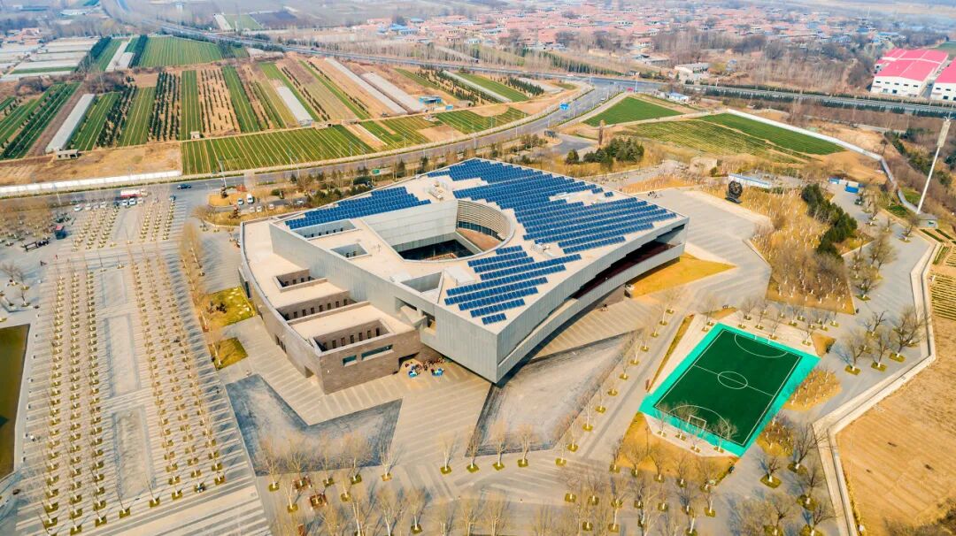 不是青岛！山东最“烟火”的小城，比丽江安逸，物价感人，美到心醉，凭一把烧烤让全国人民上瘾！