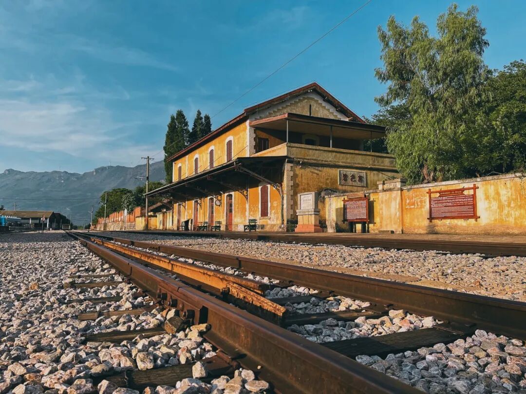 凭一碗米线火遍全国，物价超低，全年平均18℃，被称“小法国”，是云南人的最爱，外地人却少有人知！