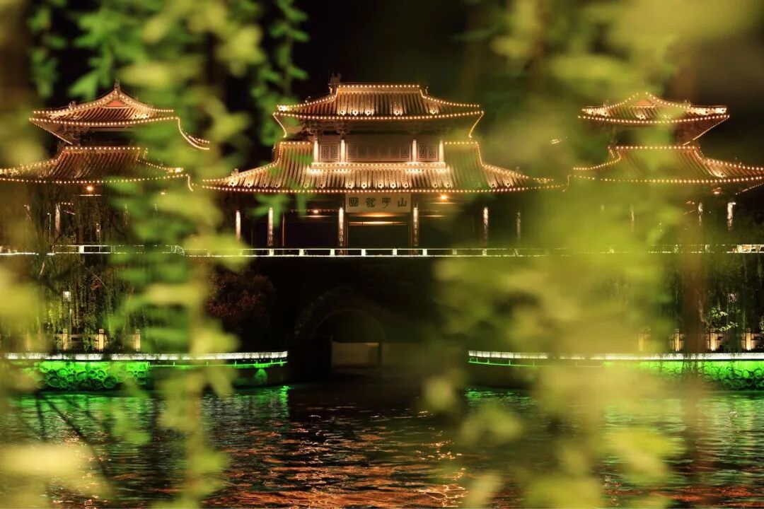 中国最宜居的城市，曾是世界No.1！比苏杭秀丽，比成都安逸，倦了就去小住几日