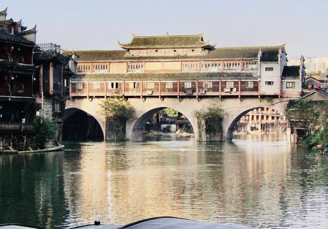 中国最被“误解”的地方，因赶尸出名，美到不像人间，让黄磊爱了很多年...