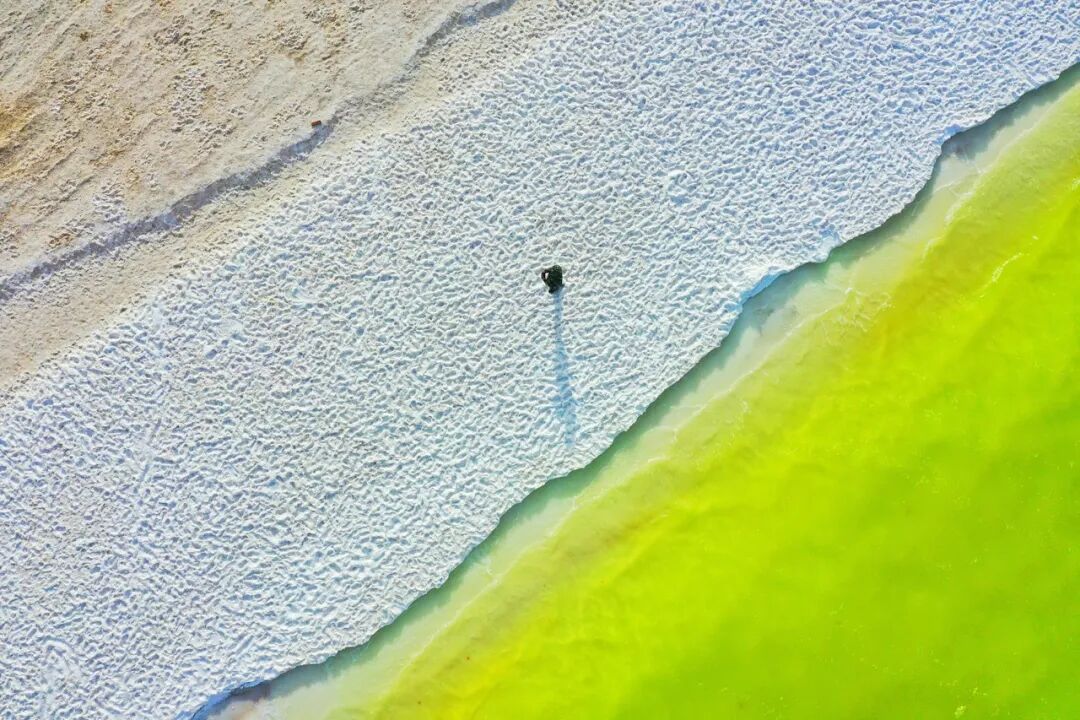 囤盐风波背后的真相！中国最大的“天空之镜"曝光，比茶卡盐湖大56倍，价值12万亿，够全世界人口吃1000年！