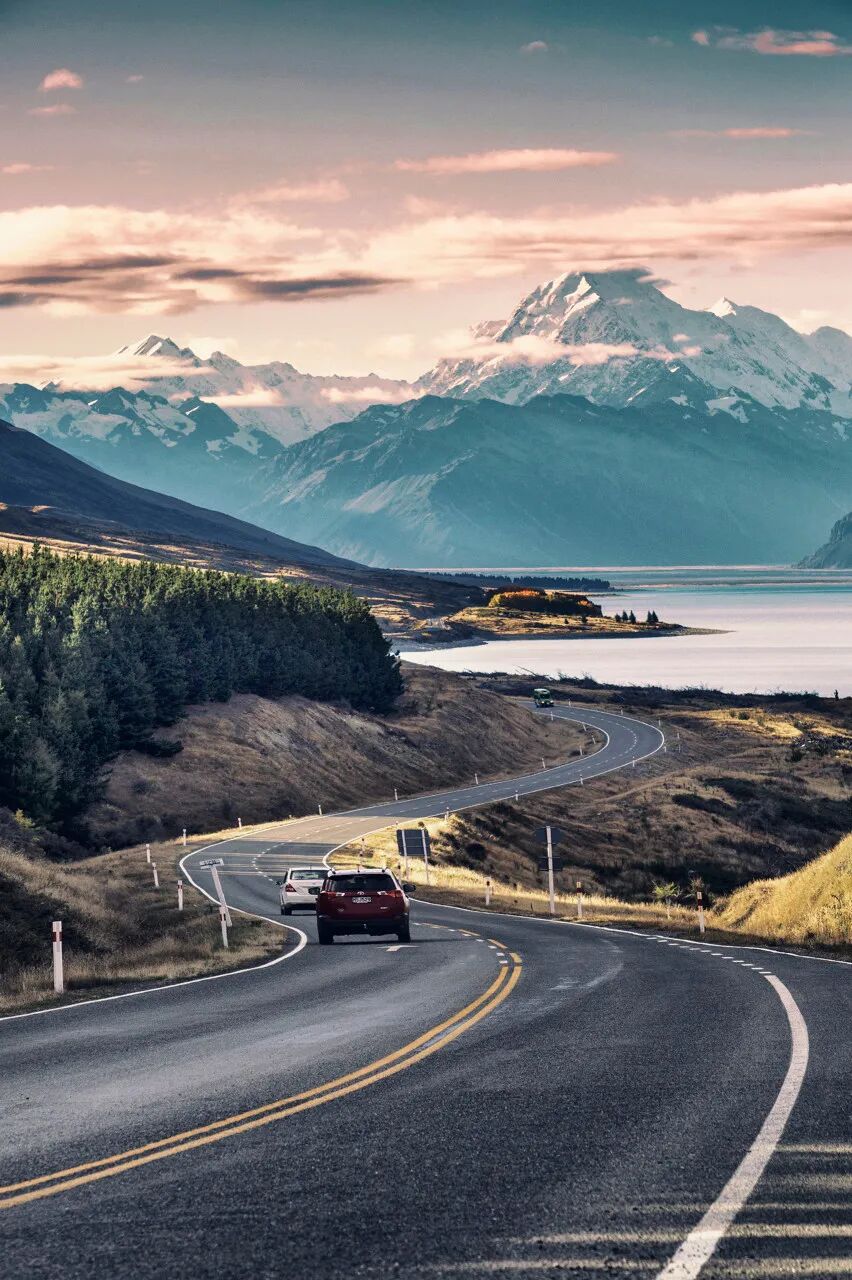 世界最孤独的国家，方圆1600公里没有邻国，一年放假140天，钱多到花不完，风景美如天堂