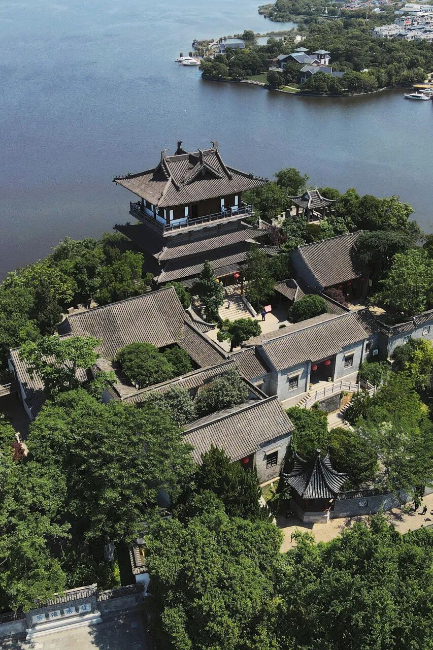 江苏“最小”的城市，面积只有苏州的1/2，比苏州浪漫，比杭州安逸，美到辛弃疾都赞不绝口！