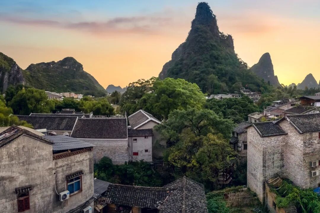 别去丽江挤了！这座距广州一个半小时的千年古镇，高铁直达，比凤凰静谧，比南浔迷人