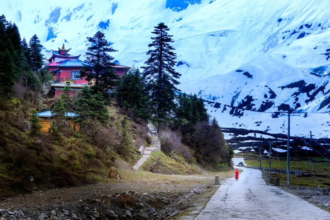 中国唯一买票才能进的县城，风景不输稻城，水色媲美九寨，很多人都没听说过！