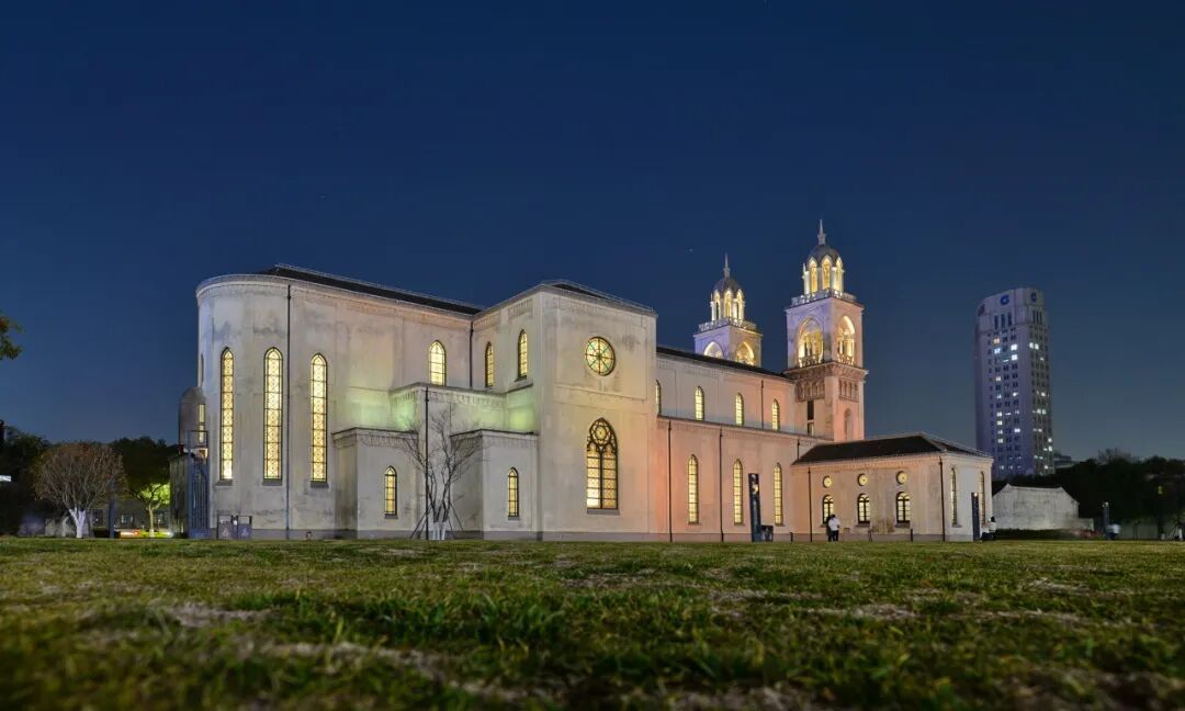 最佛系的江南小城藏不住了！凭“中国最美火车站”爆火，2.6亿网友心动：想去打地铺！