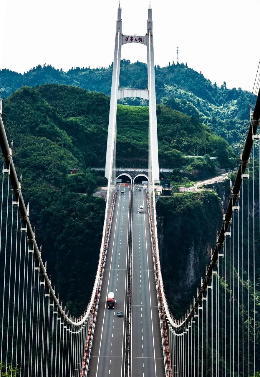 中国最被“误解”的地方，因赶尸出名，美到不像人间，让黄磊爱了很多年...