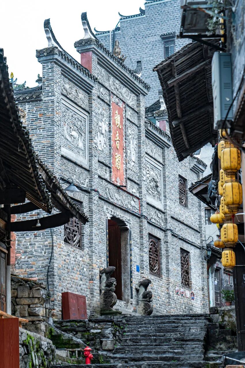 中国最被“误解”的地方，因赶尸出名，美到不像人间，让黄磊爱了很多年...