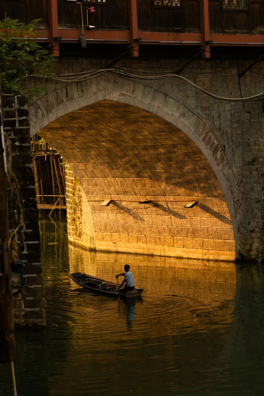 中国最被“误解”的地方，因赶尸出名，美到不像人间，让黄磊爱了很多年...