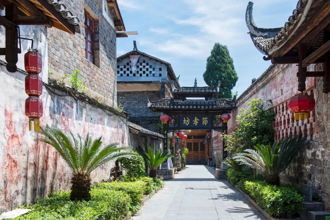 中国最被“误解”的地方，因赶尸出名，美到不像人间，让黄磊爱了很多年...