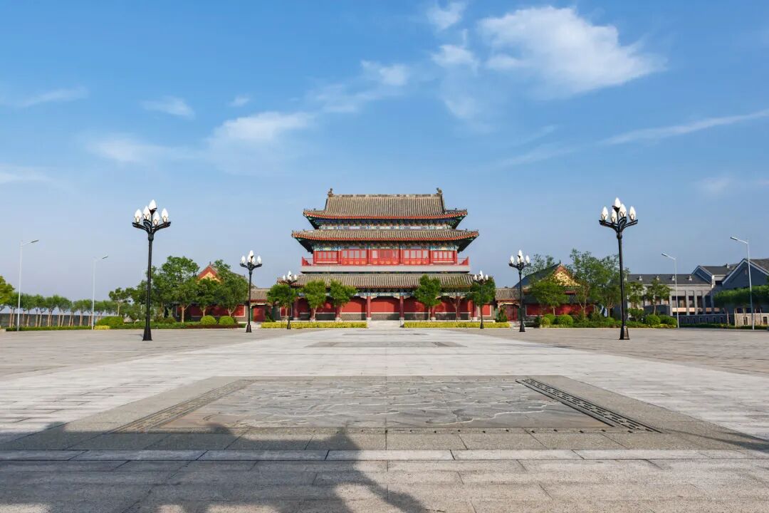 中国最快乐的城市，曾是北方NO.1，GDP前十不内卷，比县城都幸福，去一次相当于环游世界！