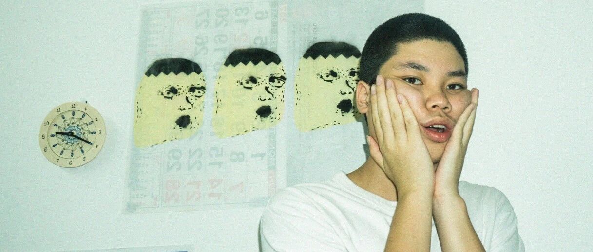 生活给了“玛丽苏”焦虑和包袱，也给了他音乐和无数的吻