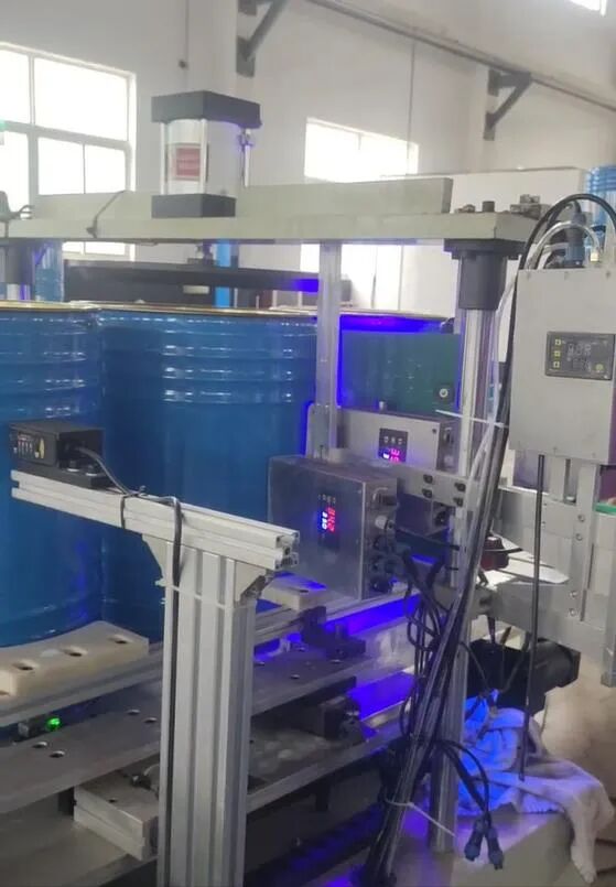 12FC37D0-6BE1-44a1-B9CC-D82815F7F1AE