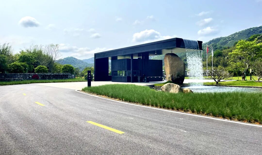 的路上行驶在宾亨镇▲北市镇省道s260(李文熀摄)▲北市镇省道s260